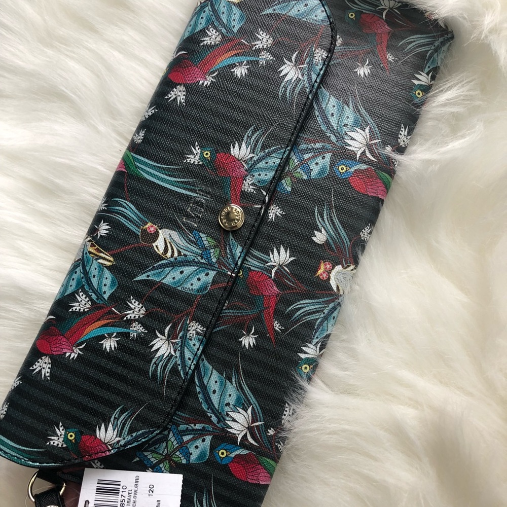 Henri Bendel West 57th Wallet Offers Welcome